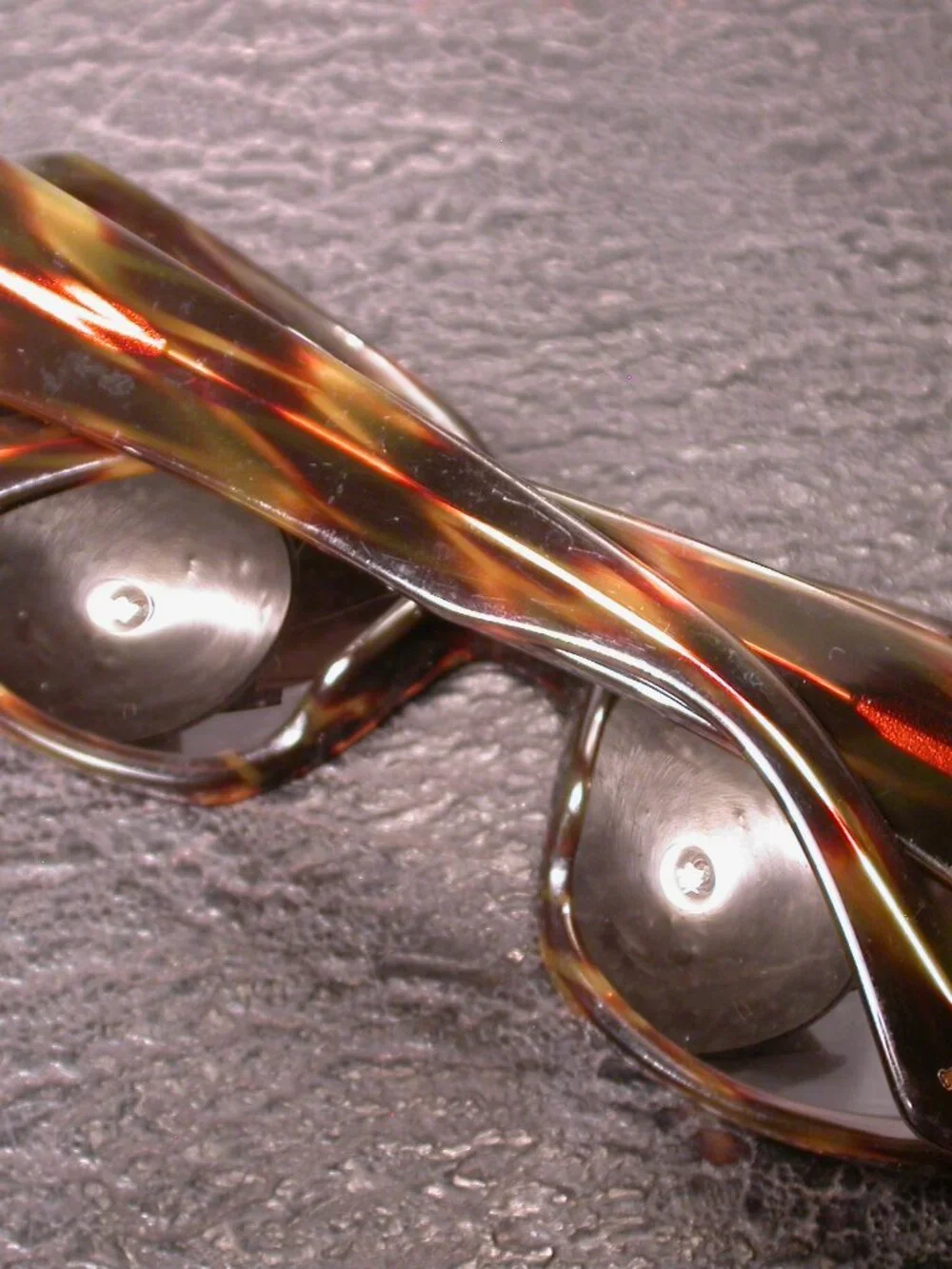 Linda Farrow Designer Tortoise Round Sunglasses  Made in Japan